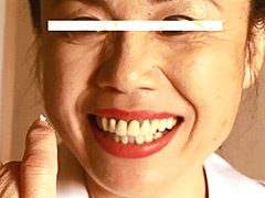 熟女の鼻くそ 前編
