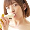 大人気女優 麻里梨夏チャンの極上舌ベロでバナナ舐め！