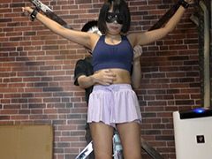 スポーティ美女を磔くすぐりの刑にかけ笑わせました！