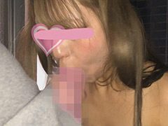 キャバ嬢プライベートの現実。。。ベランダで彼氏フェラ
