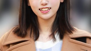 舌先の動きが細かい女子がM男に濃厚鼻フェラ