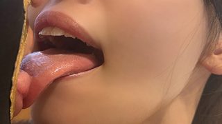 M男が街中で女性に声をかけてキスさせてもらう あい